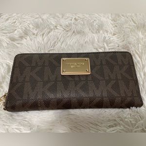 Brown Michael Kors Monogram Zipper Wallet